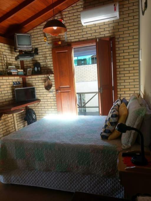 Studio Gamboa Гаропаба Екстериор снимка